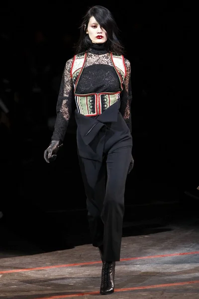 Look 23